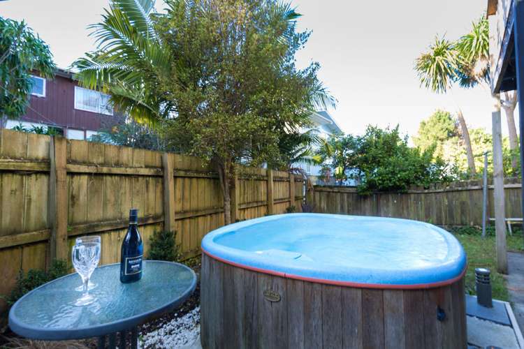 1/25 Cron Avenue Te Atatu South_13