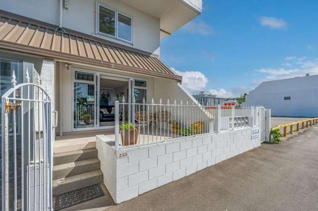 Sunrise Views - Furnished or Unfurnished Your Choice!