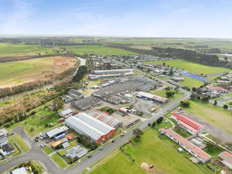 9 Ladys Mile and 15 Duncan Street Foxton_3