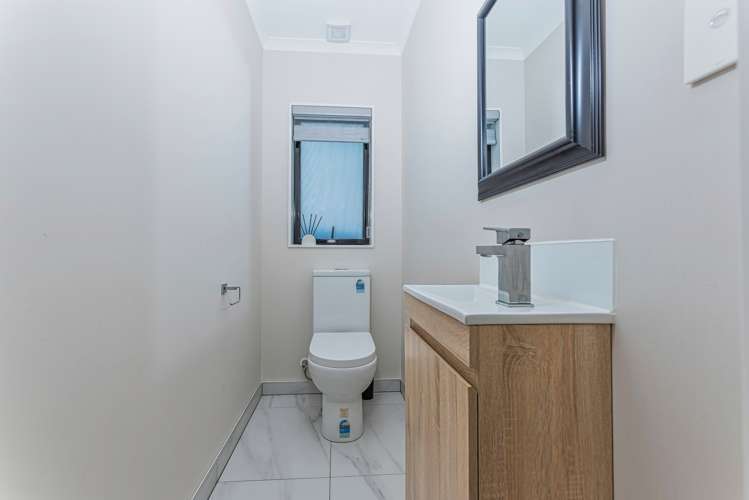 4 Lumbarda Drive Kumeu_19