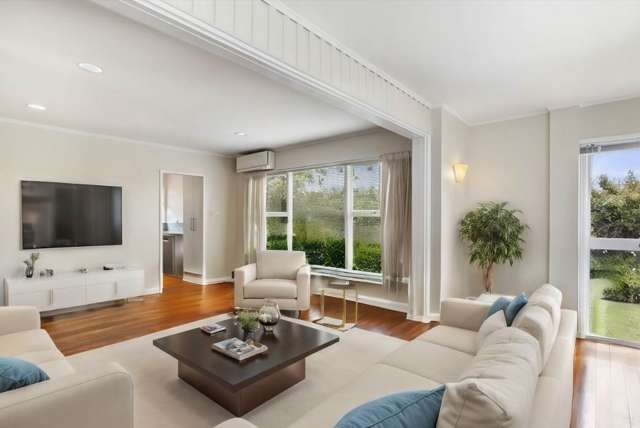 1/221 Hurstmere Road Takapuna_3