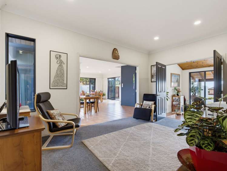 15 Edward Payton Grove Pukehangi_17