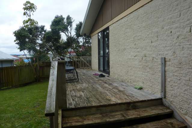 2/5 Abelia Place Papatoetoe_2