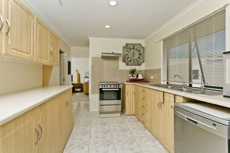 6 Top Road Dairy Flat_23