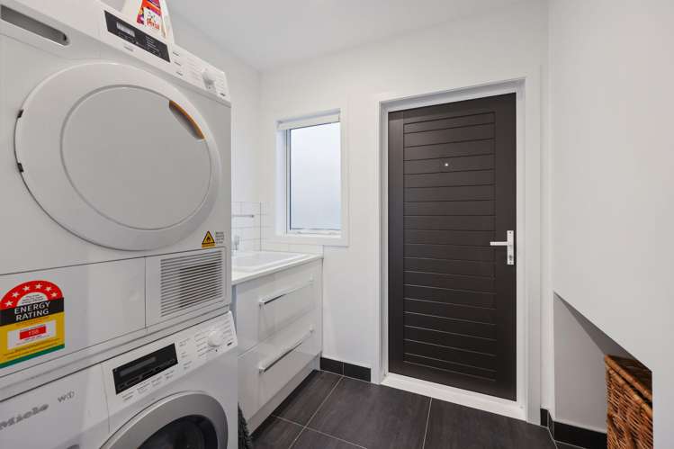 24 Judkins Crescent Cockle Bay_33