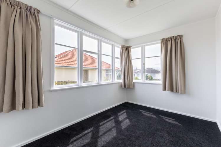 4 Severn Terrace Roslyn_14