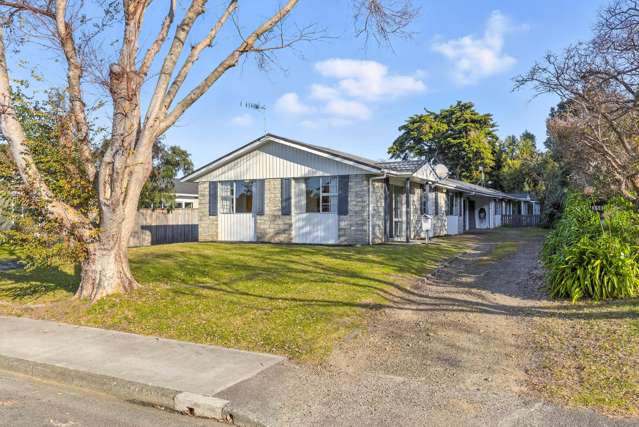 Live the Raumati lifestyle, walk to it all