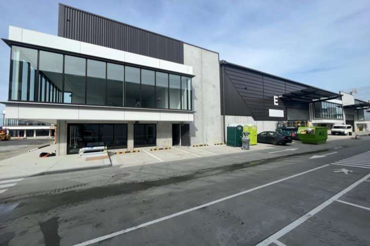 Unit E, 8 Chonny Crescent Manurewa_1