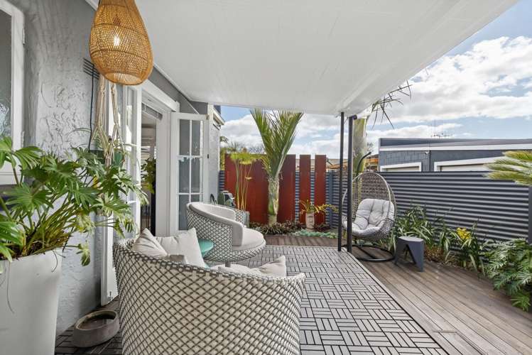 6 Pemberton Crescent Greerton_6