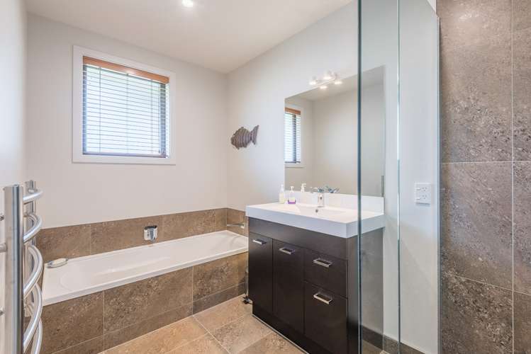 105 Infinity Drive Wanaka_17