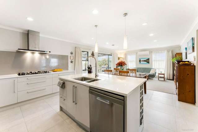 1 Kirkaldy Street Wattle Downs_1