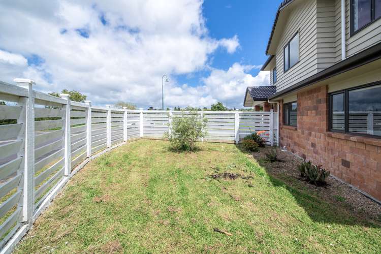 12 Riverglade Parkway Te Atatu South_11