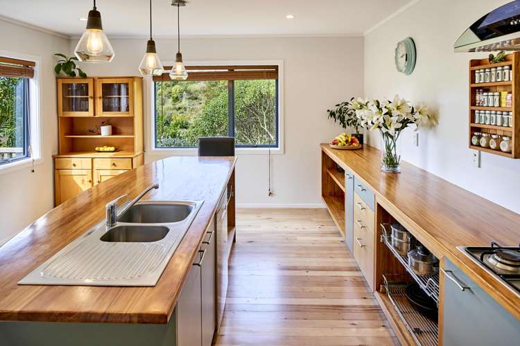 51a Omapere Street Whitby_5