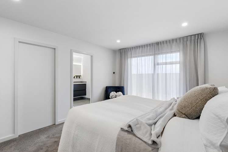 21 Saddleback Drive Richmond Heights_10