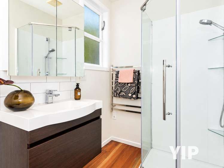5 Winston Street Crofton Downs_12