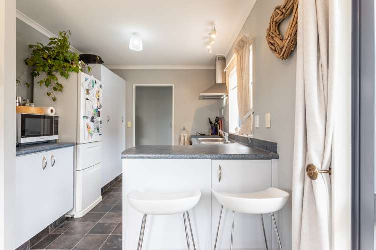 84 Akitio Esplanade Pongaroa_11