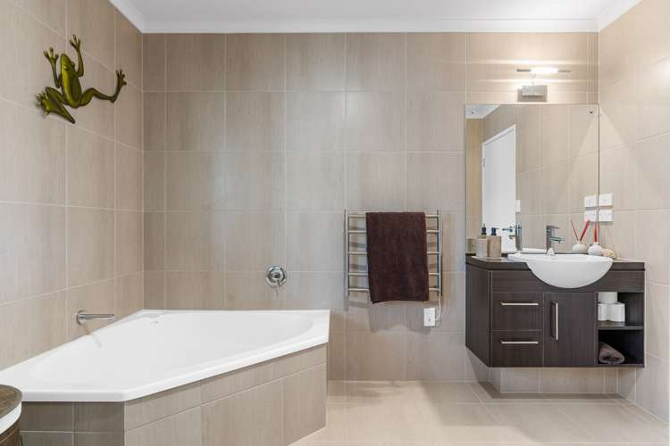 2246 Cove Road Mangawhai_11