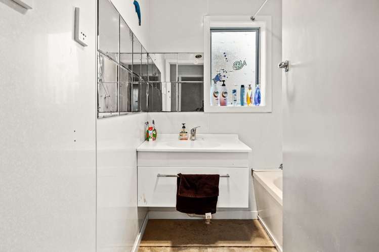 96 Omata Road Marfell_6