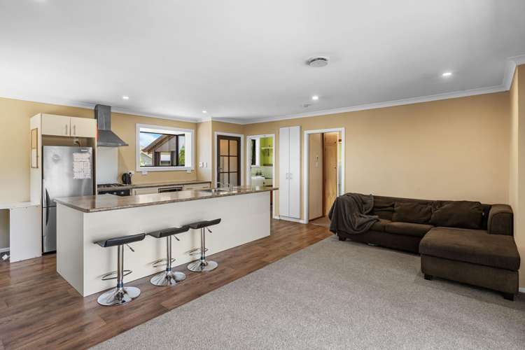 16 George Street Rolleston_14