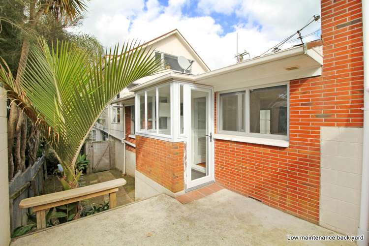 2/118 Lake Road Belmont_9