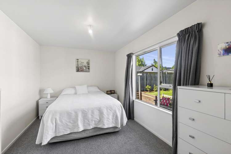 2 Fernlea Rise Richmond_5