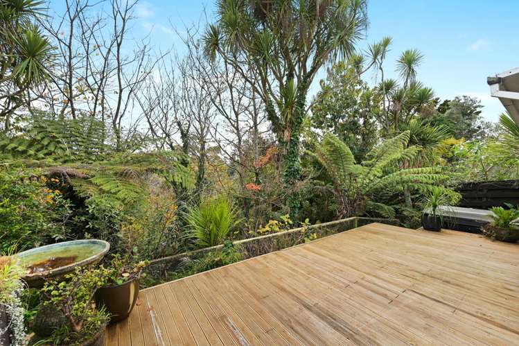 15 Lansdowne Crescent Glenview_19