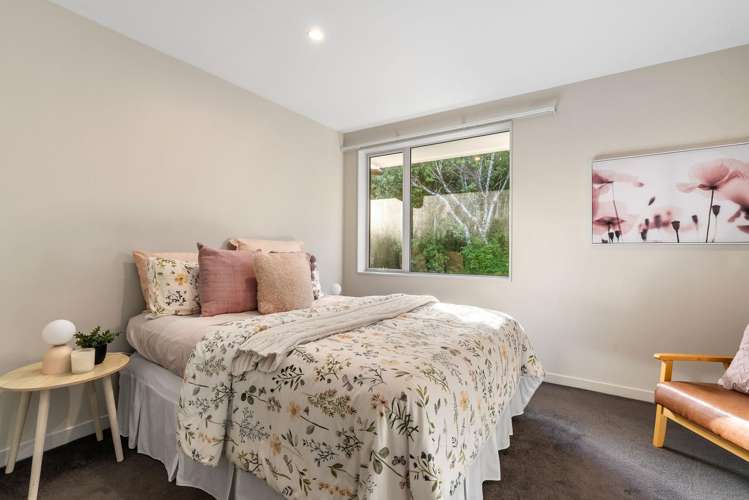 9/8 Thatcher Crescent Crofton Downs_8