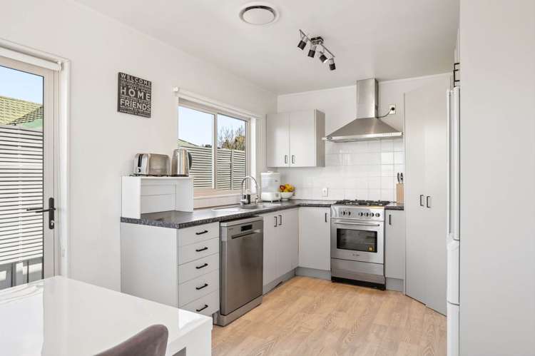 57 Garton Drive Massey_8