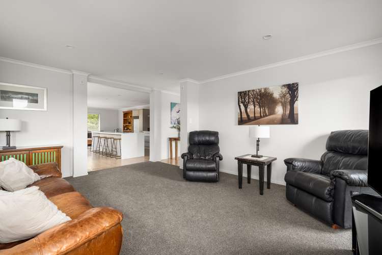 43 Benmore Crescent Pyes Pa_8