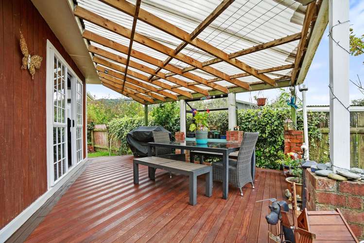 7 Honey Street Wainuiomata_15