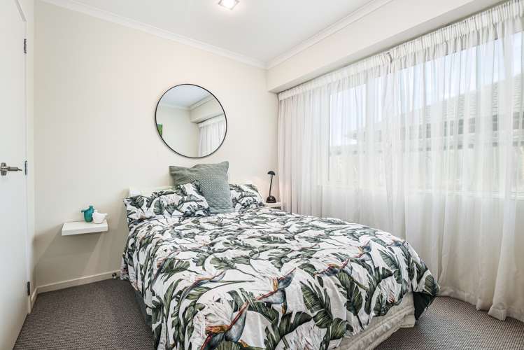 32 Carroll Place Owhata_18