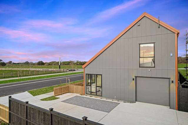 15 Karaka Village Parade Karaka_3