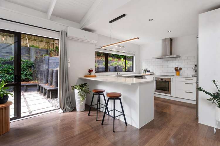 3/57 Pupuke Road Birkenhead_6