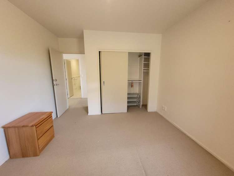 8 Howe Street 1664_12