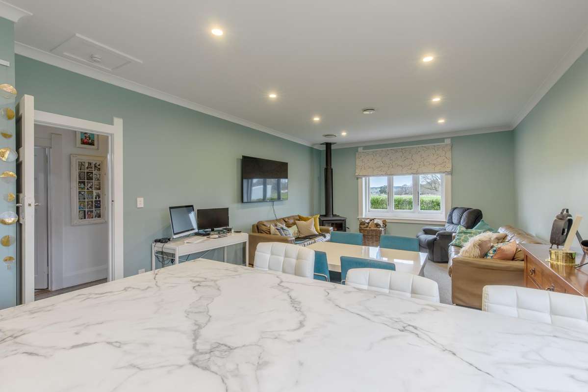 32 Lindsay Road_2