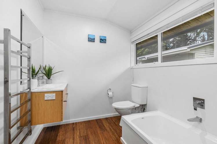 16 Apple Terrace Porirua East_16