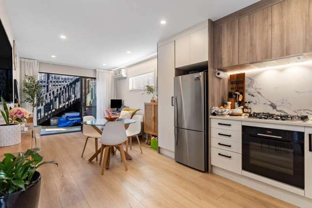 3/1b Tacitus Place Totara Vale_1