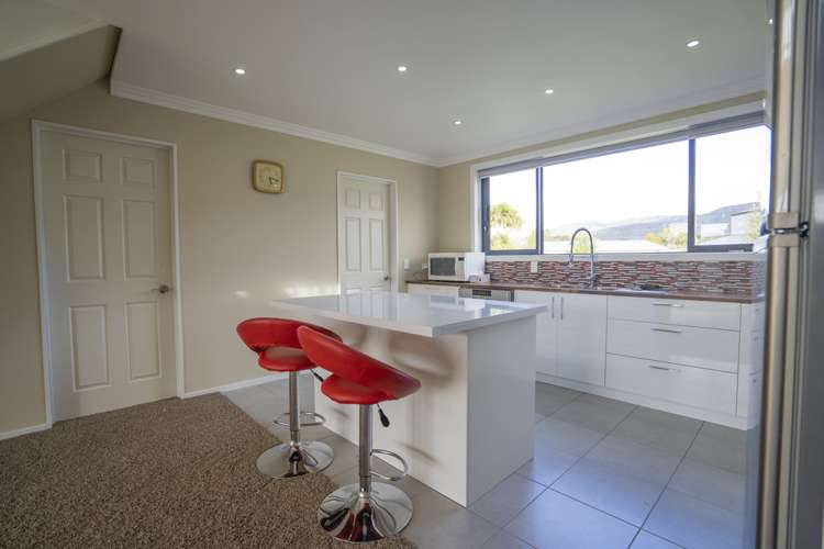 23 Motu-Au Close Manapouri_10