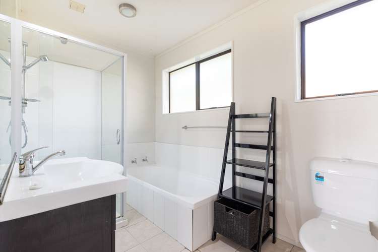 66d Woodglen Road Glen Eden_14