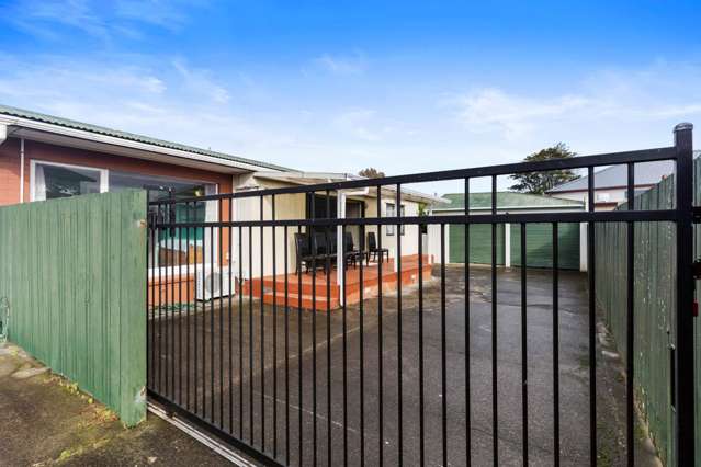 2/10 Miami Street Mangere East_2