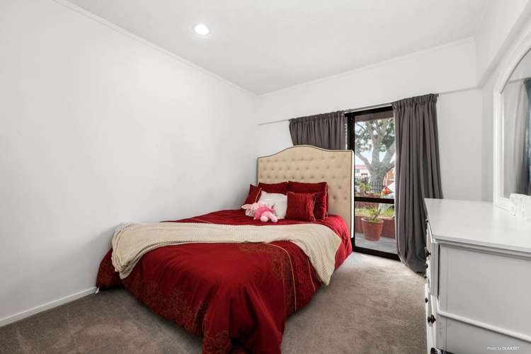 1b Aspiring Avenue Clover Park_6