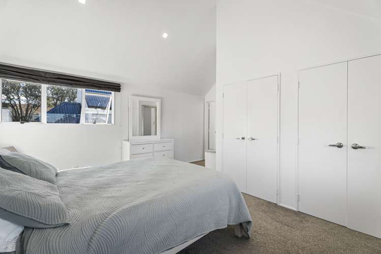 2/1 Valley Road Northcote_7