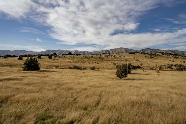 242 Pukerangi Drive Wanaka Surrounds_8