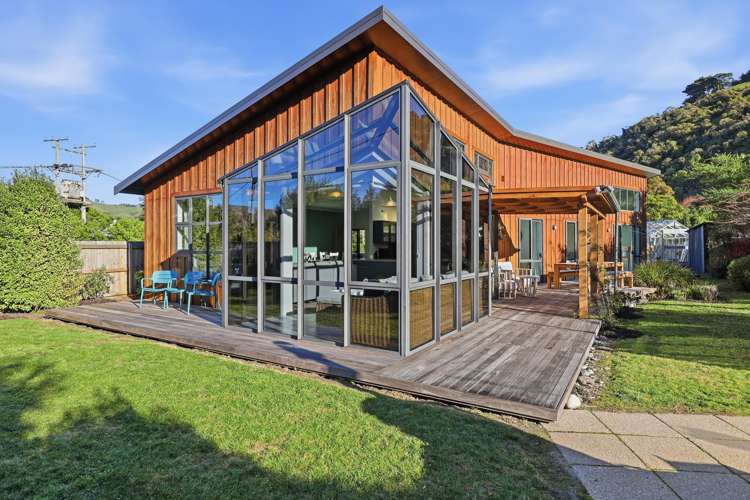 36 Beach Road_0
