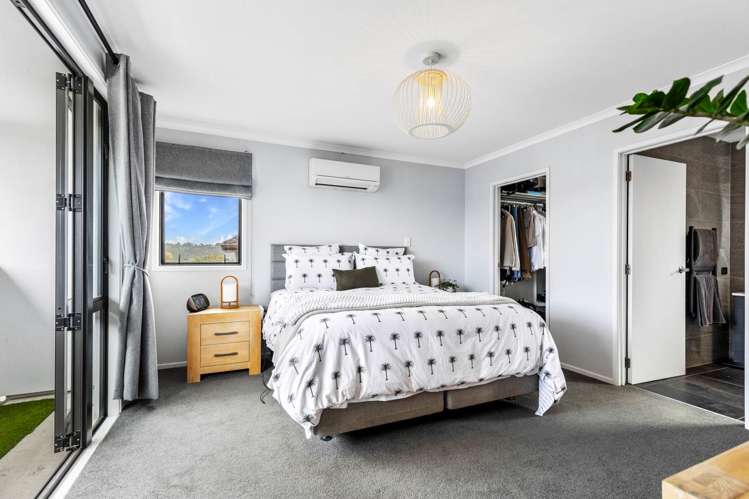 20 Greenbough Lane Greenhithe_15