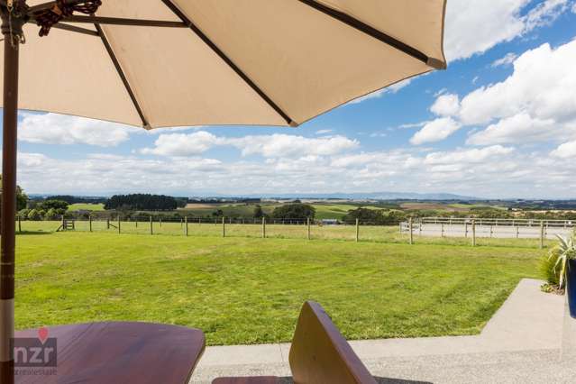 22 James Road Halcombe_1