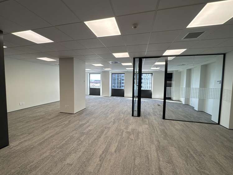 6.4/114 Lambton Quay Wellington Central_4