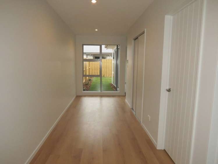 13 Farnborough Way Rolleston_8