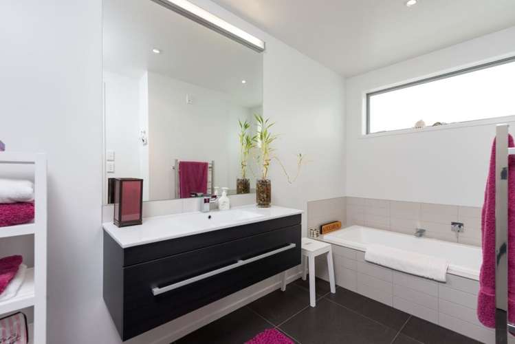 7 Crater Close Pyes Pa_16