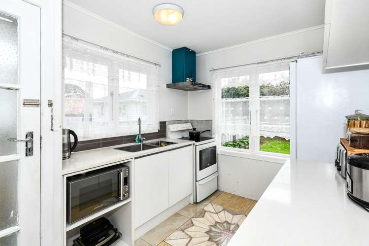 94 Hills Road Otara_2